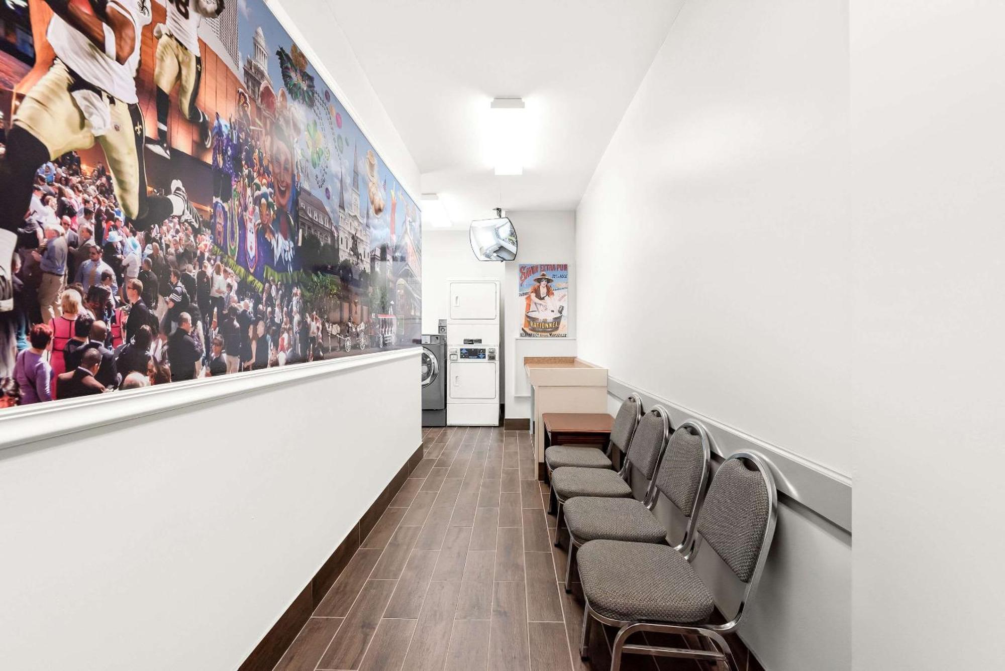 Comfort Suites New Orleans East Bagian luar foto