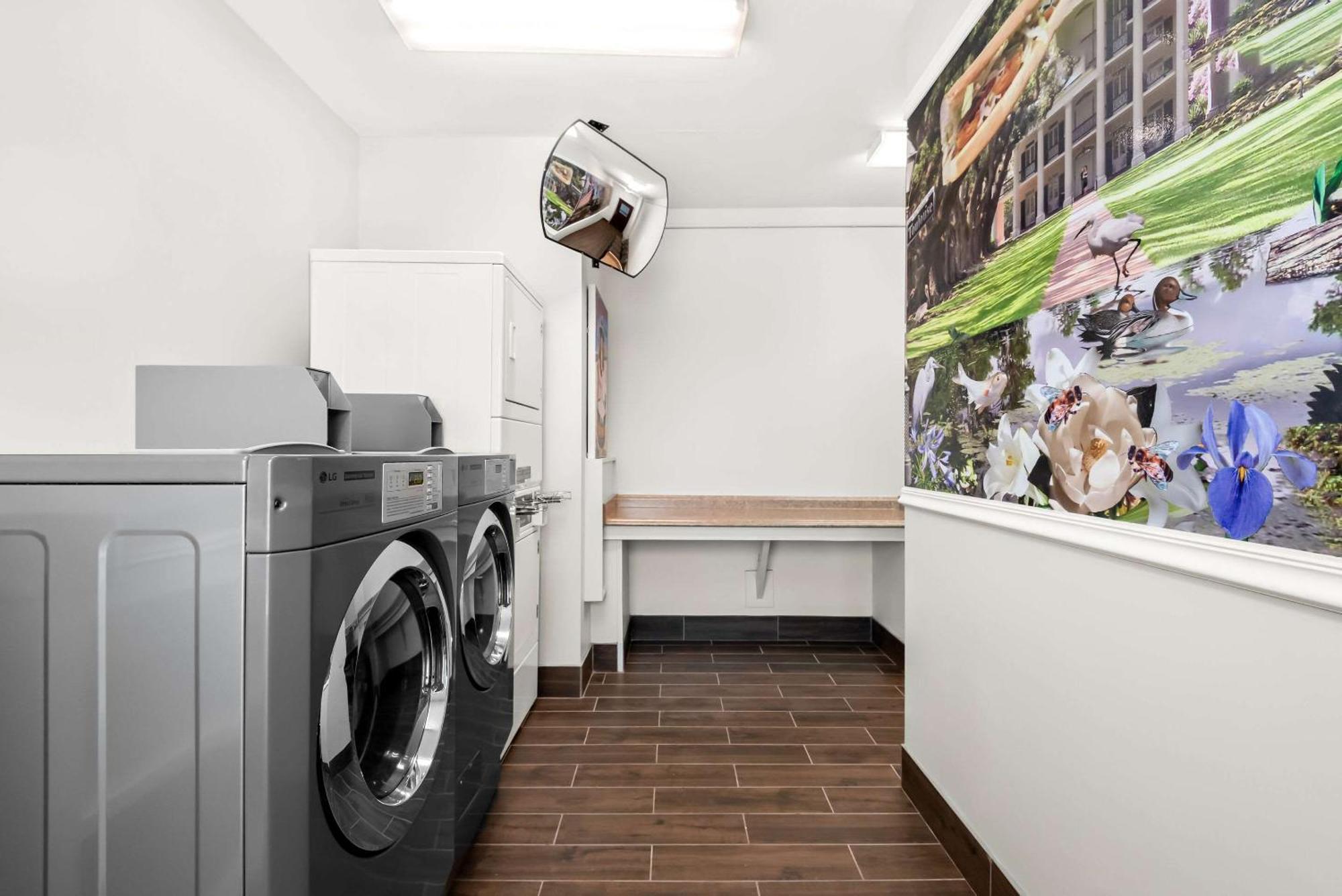 Comfort Suites New Orleans East Bagian luar foto