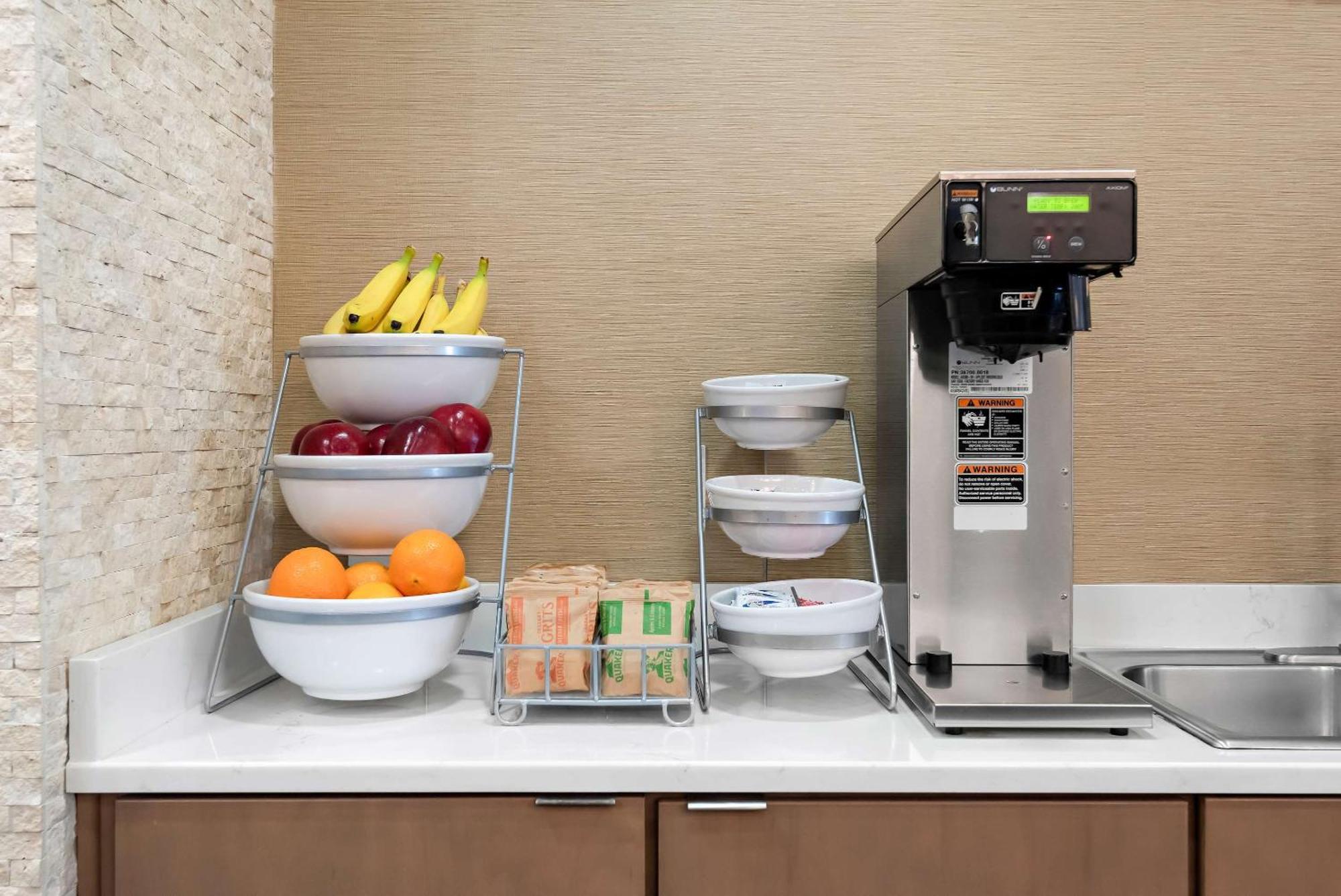 Comfort Suites New Orleans East Bagian luar foto