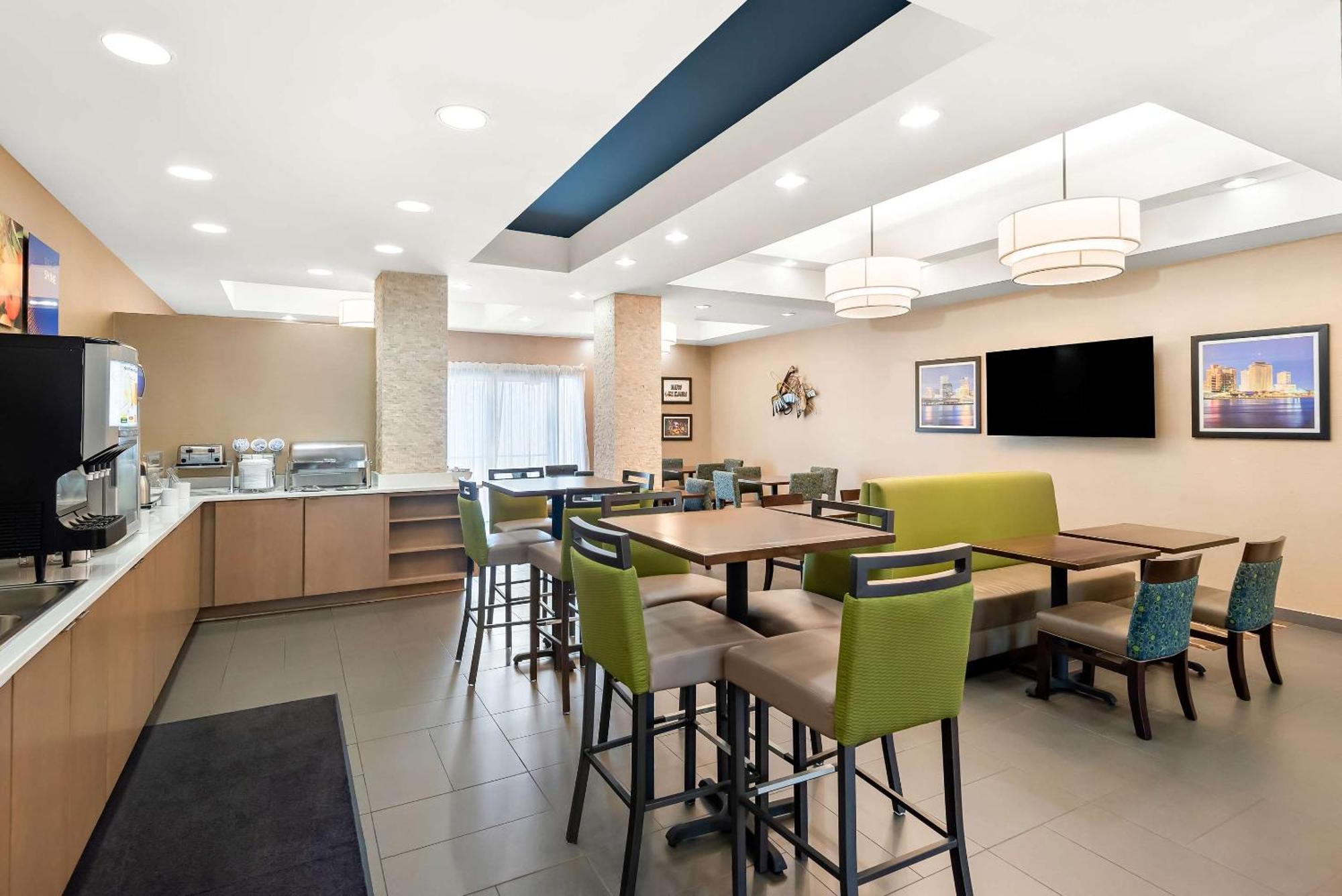 Comfort Suites New Orleans East Bagian luar foto