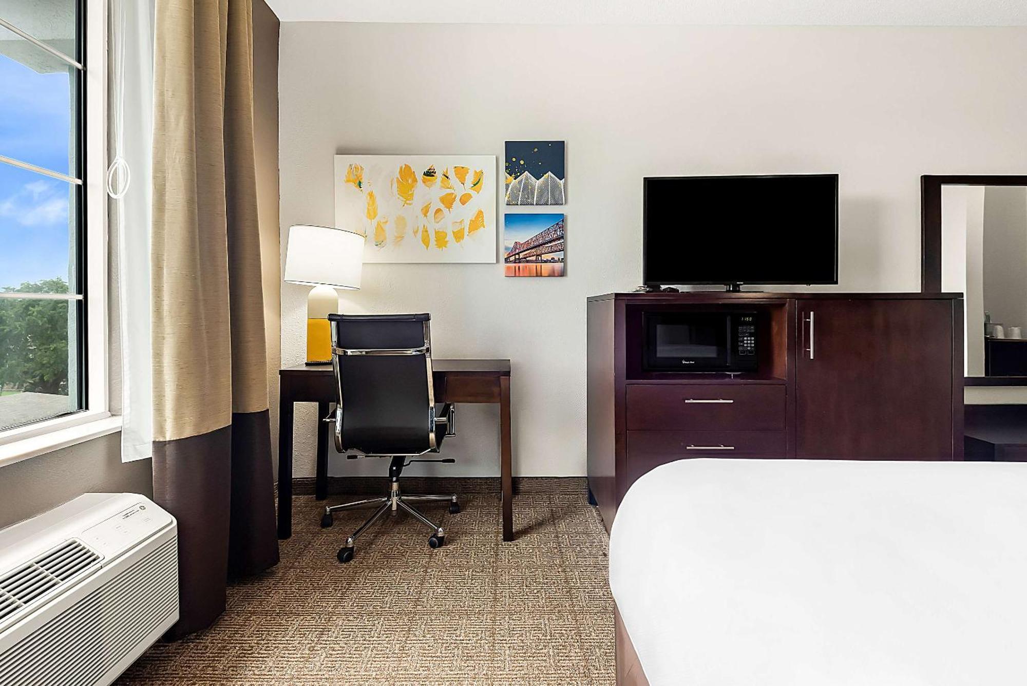 Comfort Suites New Orleans East Bagian luar foto