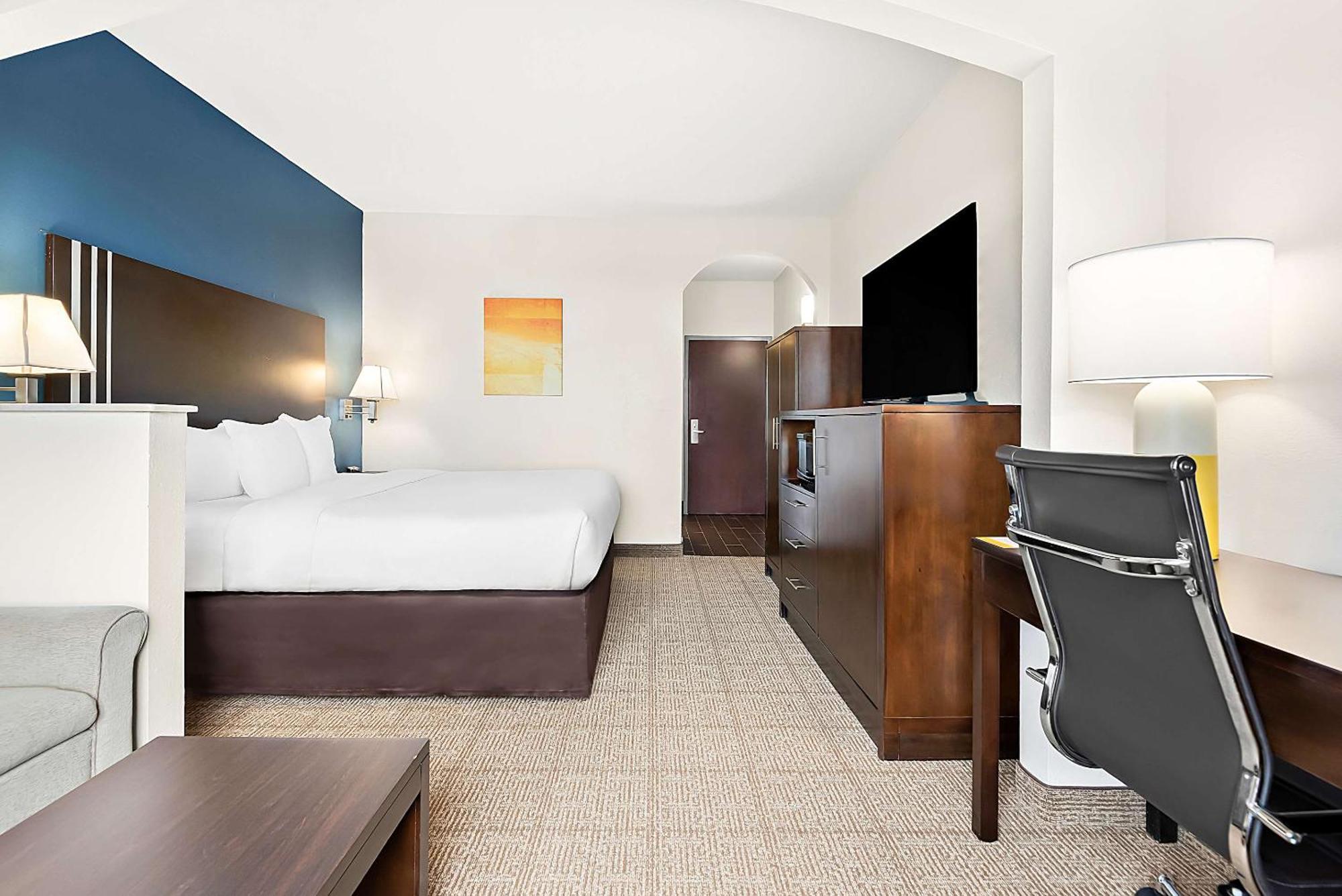 Comfort Suites New Orleans East Bagian luar foto