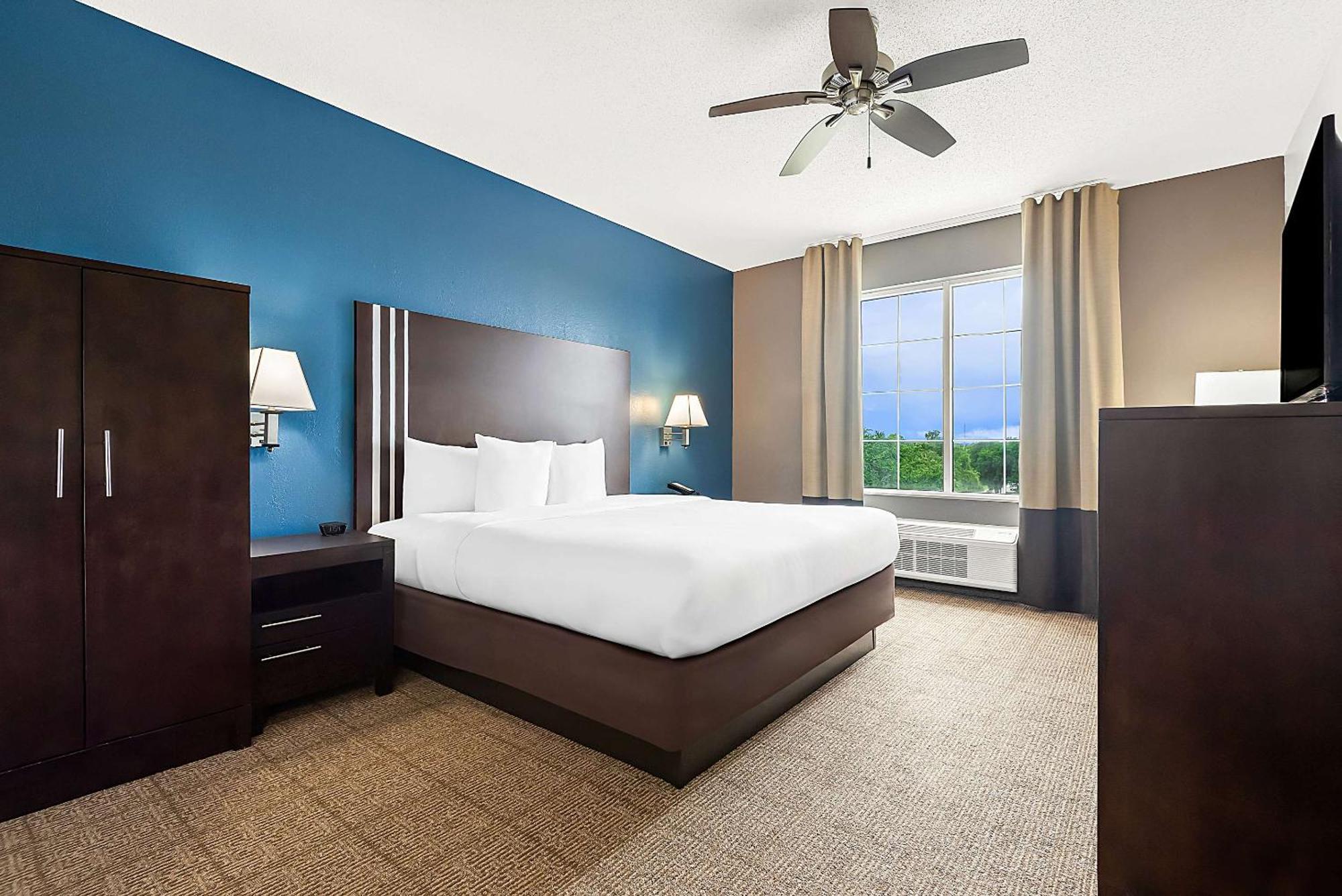 Comfort Suites New Orleans East Bagian luar foto